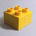 6286274【Yellow】デュプロ 2x2ブリック(数字の3) 1個